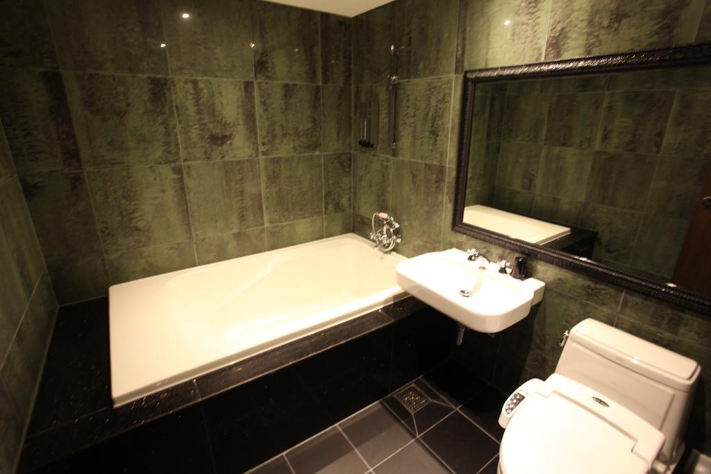 Hotel Star 2*